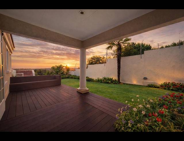 2 BEDROOM SIMPLEX FOR SALE IN WATERKLOOF RIDGE